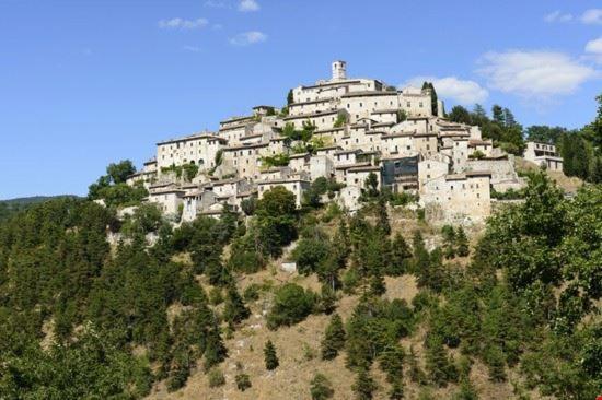 Villa Casaletto Santo Spirito à Labro Extérieur photo