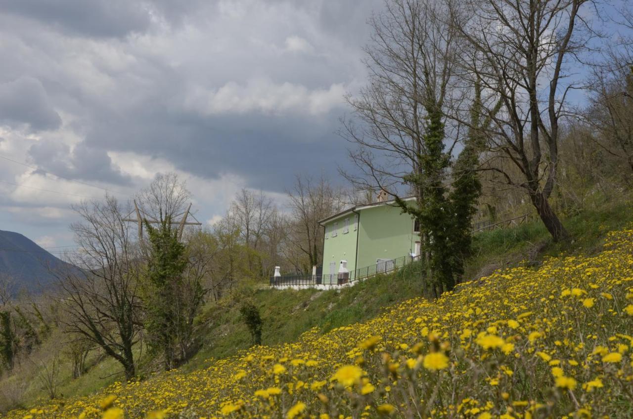 Villa Casaletto Santo Spirito à Labro Extérieur photo