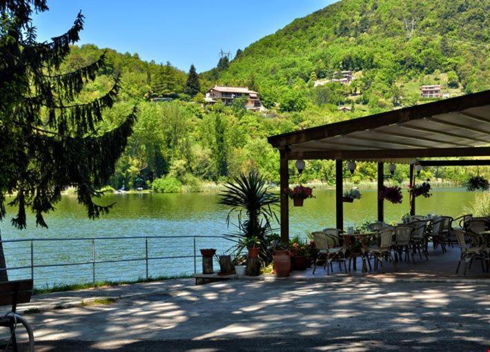 Villa Casaletto Santo Spirito à Labro Extérieur photo